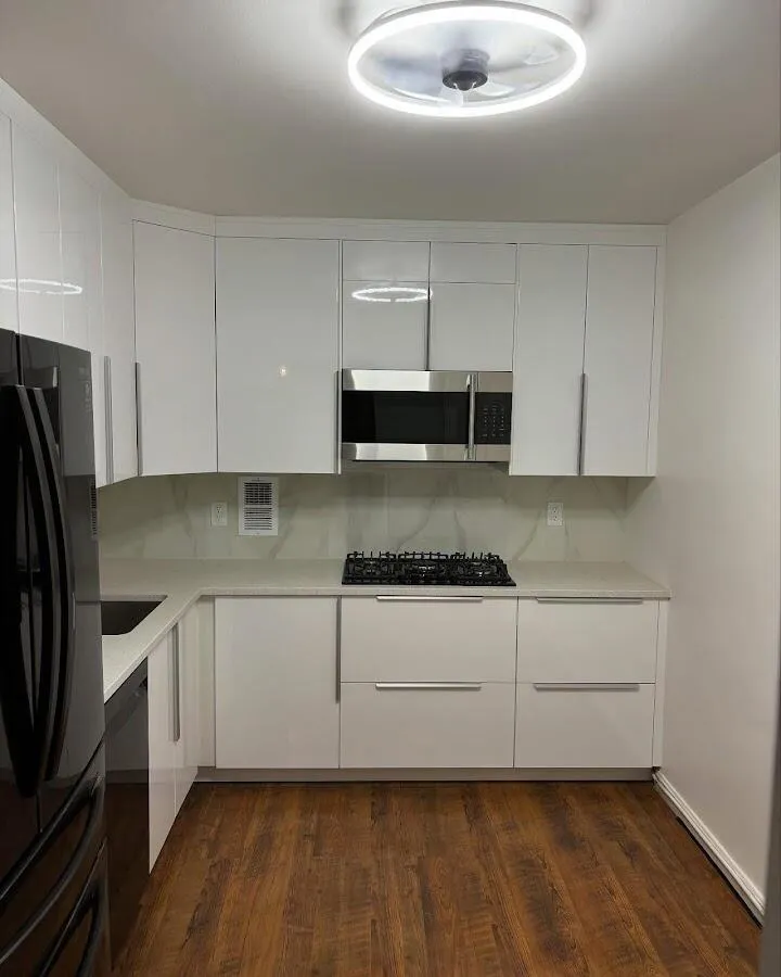 Renovated kitchen with quartz countertops in Griffin